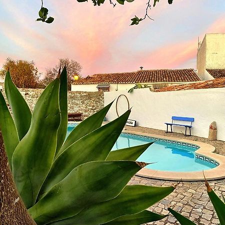 Bed and Breakfast Casa Do Torreao Salir Exterior foto